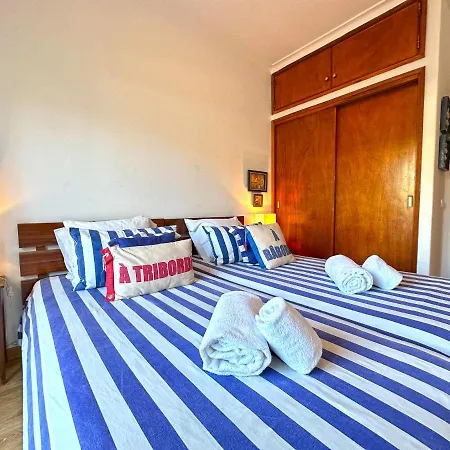 Oura Apartamento Branqueira